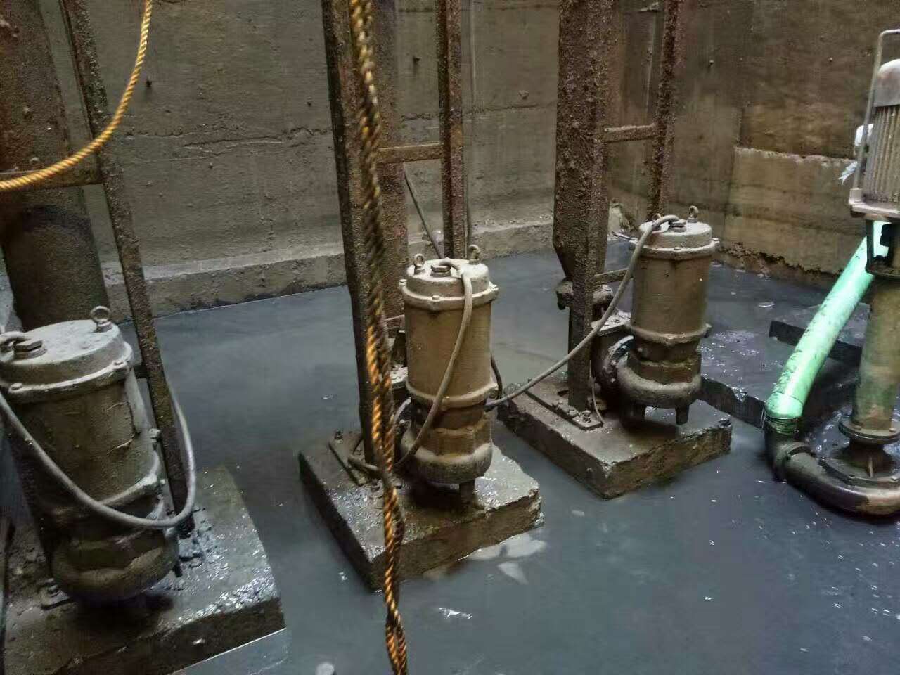 南县污水池清理